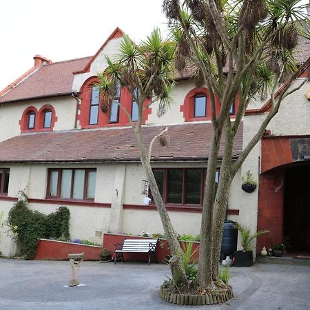 Hotel Victoria House à Barrow-in-Furness Extérieur photo