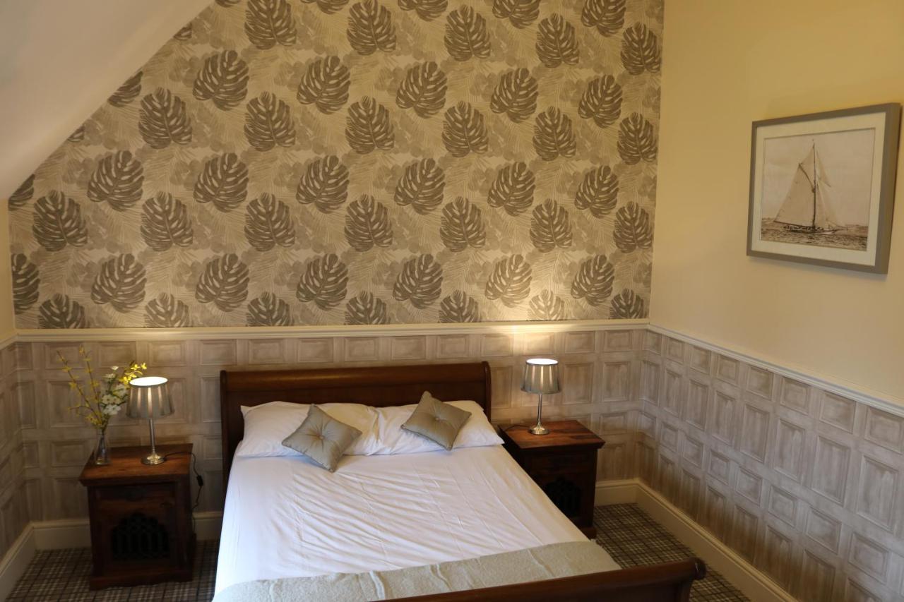 Hotel Victoria House à Barrow-in-Furness Extérieur photo